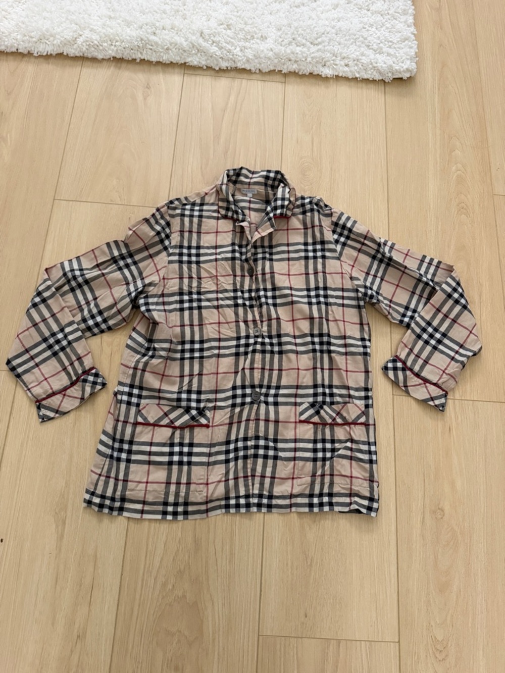 Women’s Burberry Classic Plaid Button-Up Shirt in Beige and Black medium